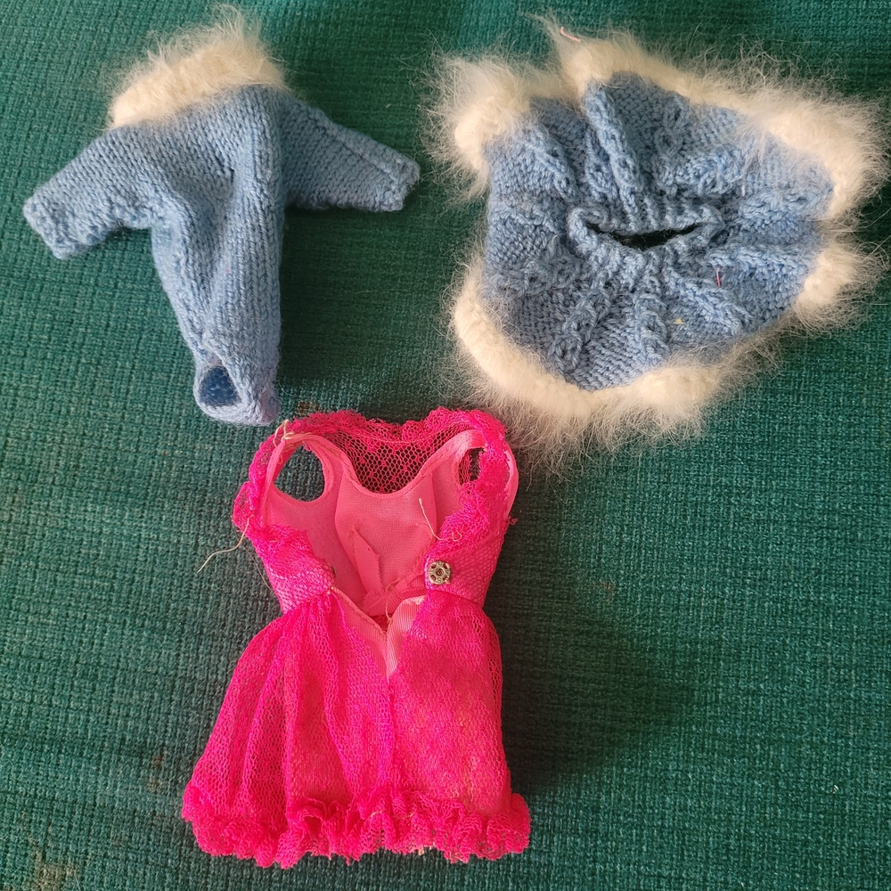 Barbie Pink Bodysuit and Assorted Dress Sets - Picture 5 of 7